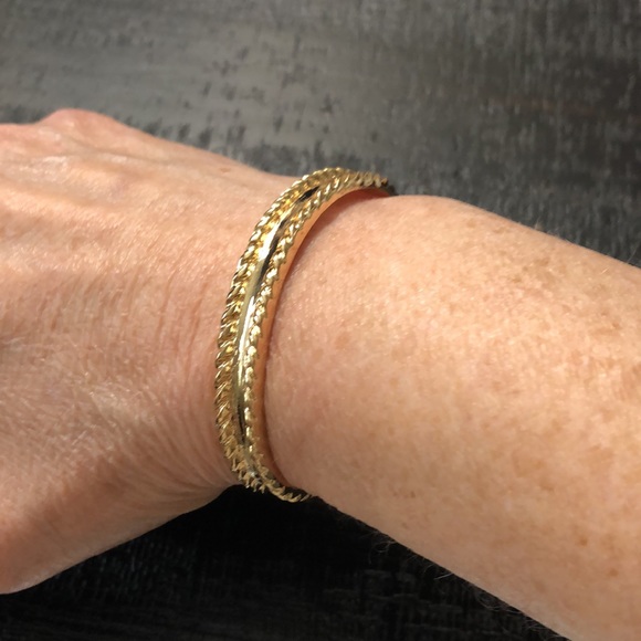 NWT!  Francesca’s Gold Tone Bracelet Hair Tie Set - Picture 6 of 8